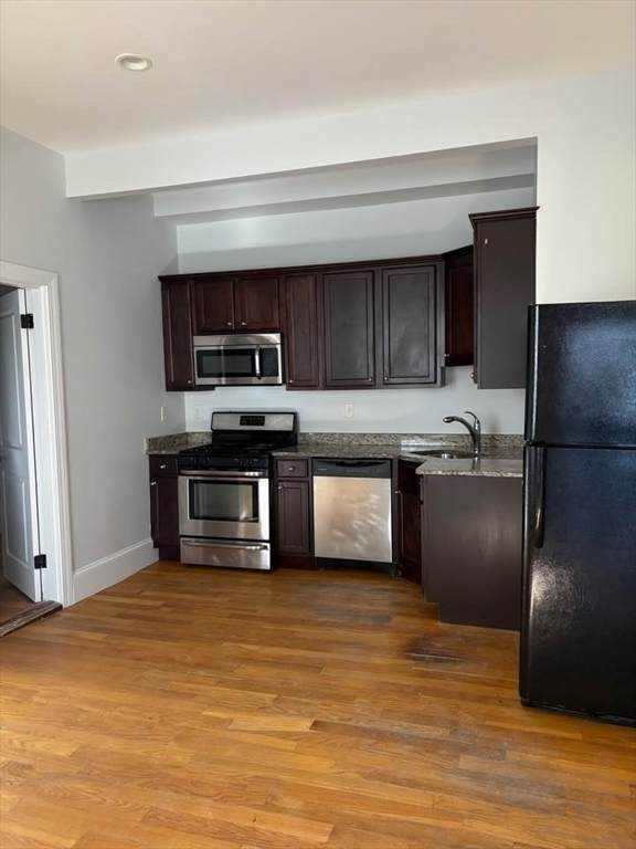 31 Hartford St - Photo 1