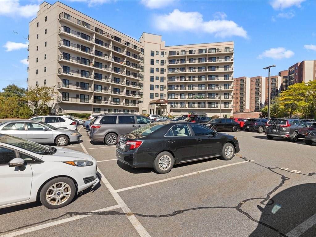 133 Commander Shea Blvd - Photo 1