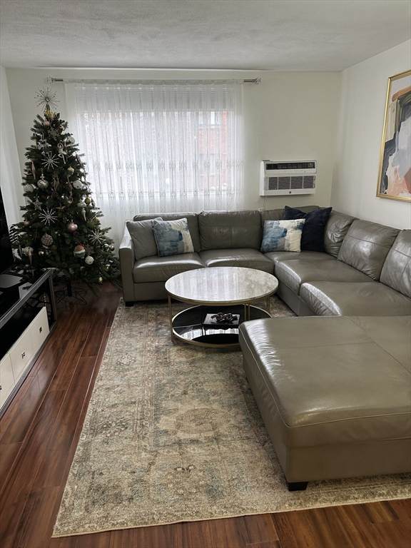 700 Governors Park - Photo 1