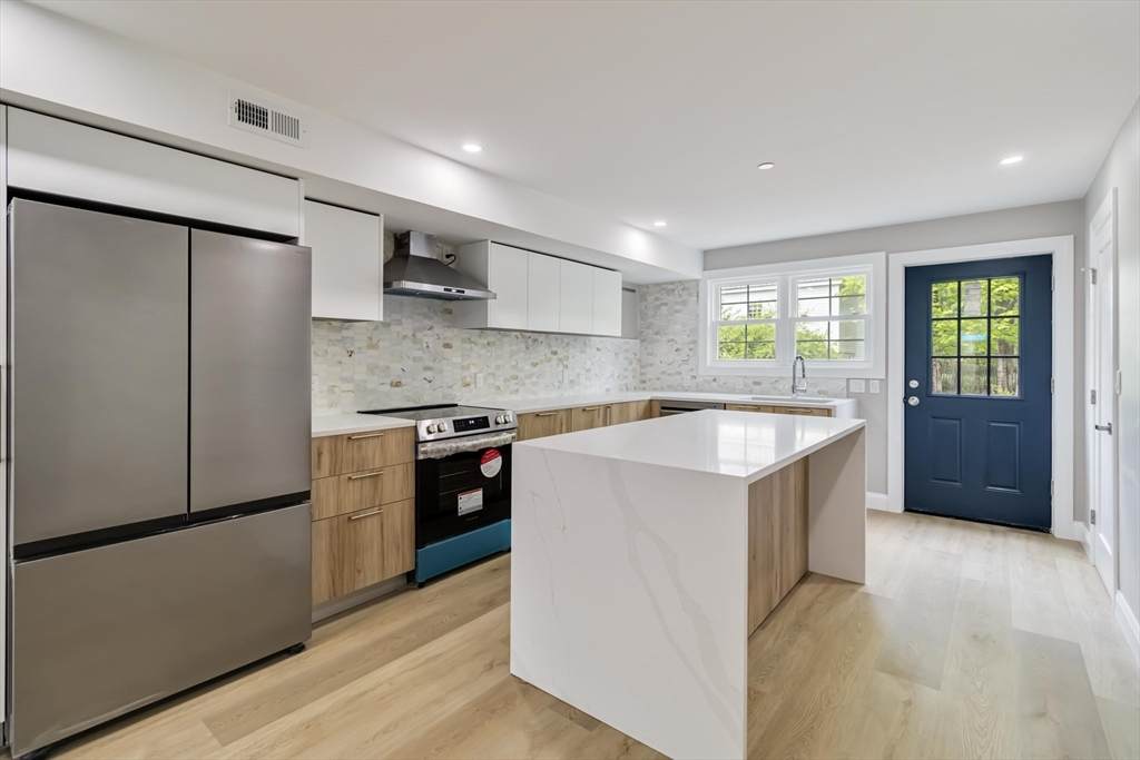 192 Main St - Photo 1