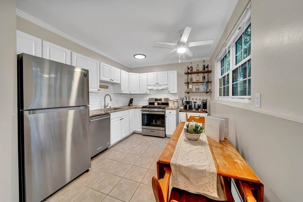 70 Farrwood Ave - Photo 1