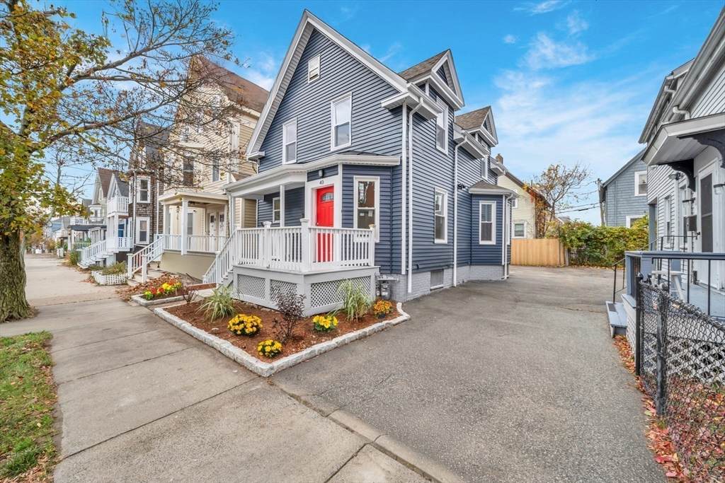 40 Grove St - Photo 1