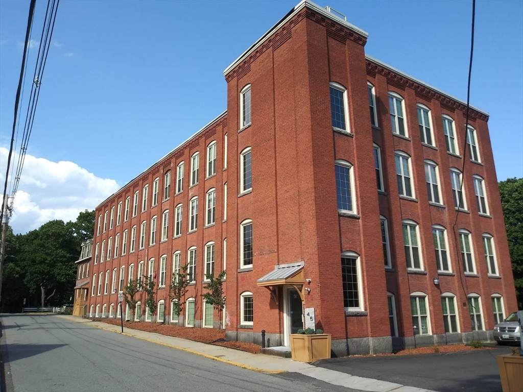 45 Summer St - Photo 1