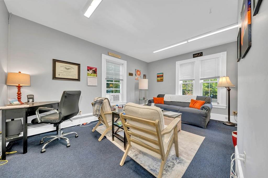 68 Park St - Photo 1