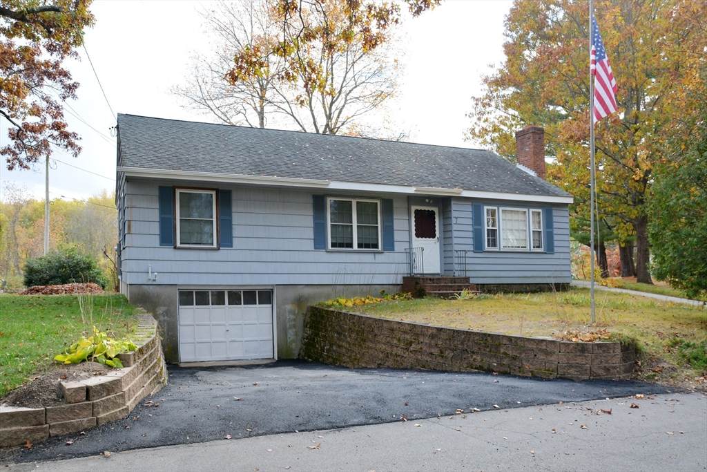 7 Howard St - Photo 1
