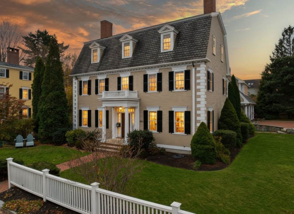 287 1/2 High Street - Photo 1