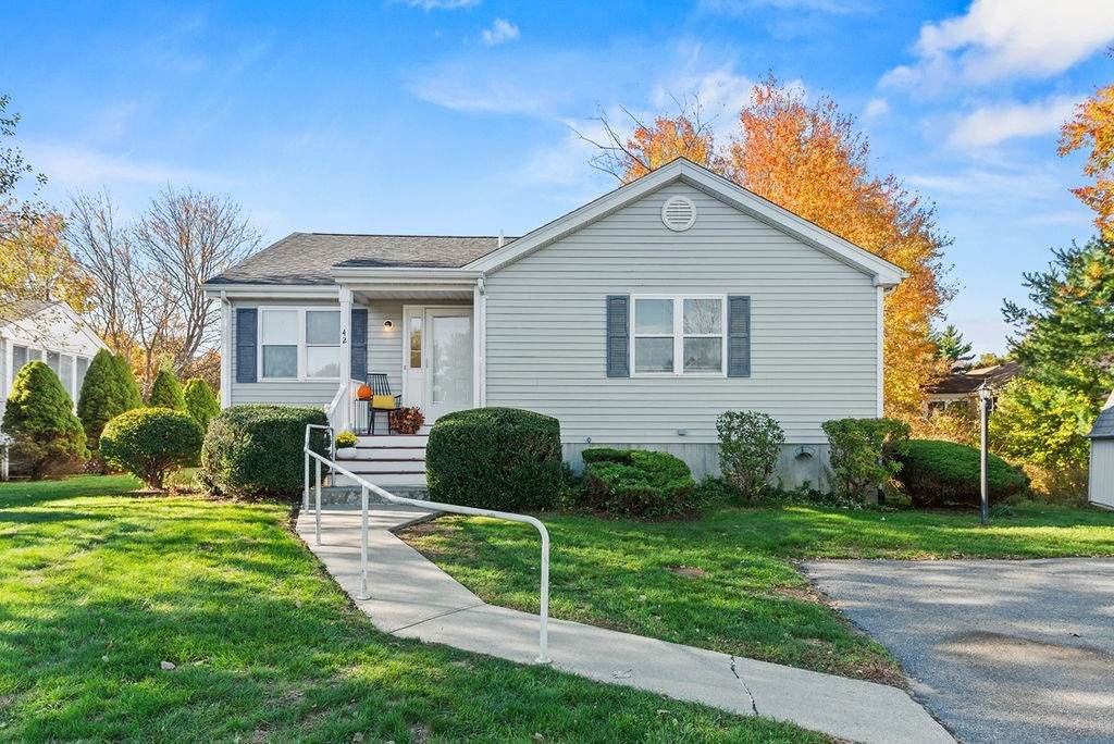 42 Crystal Water - Photo 1