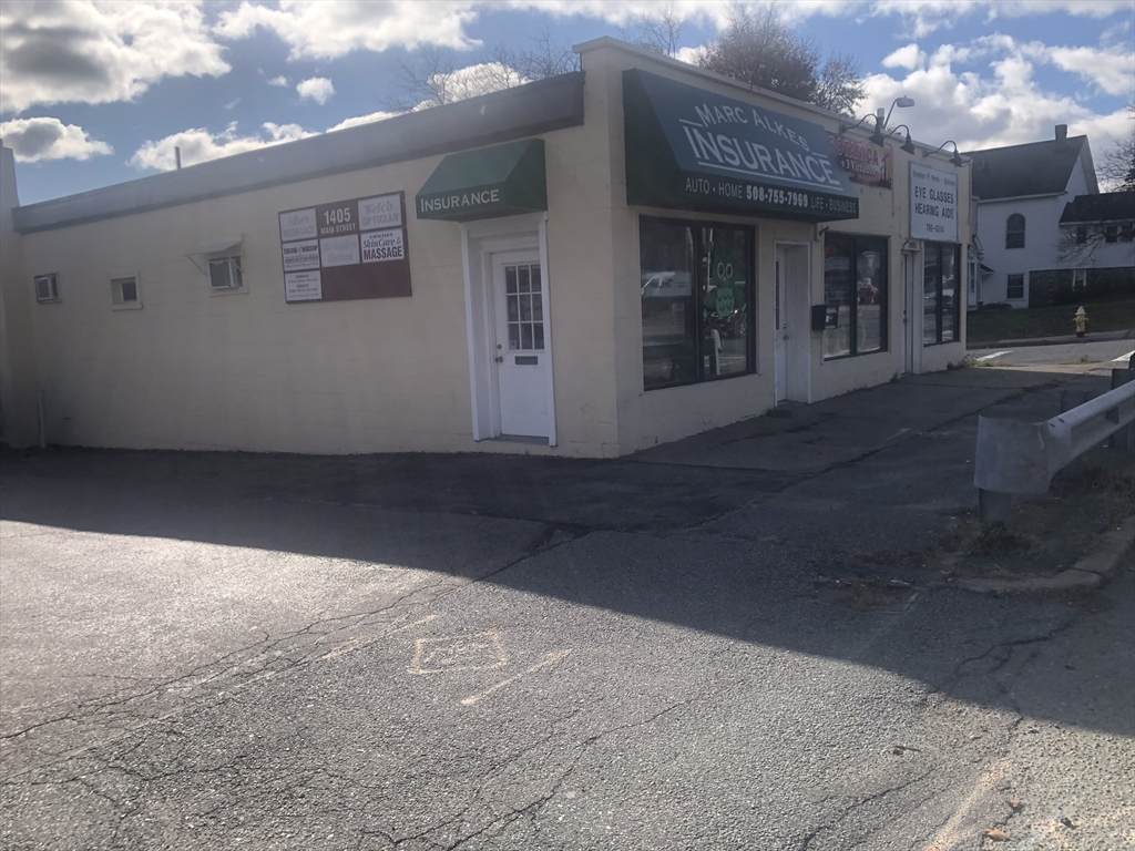 1405 Main St - Photo 1