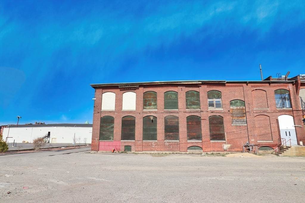 5 Lake Street - Photo 1