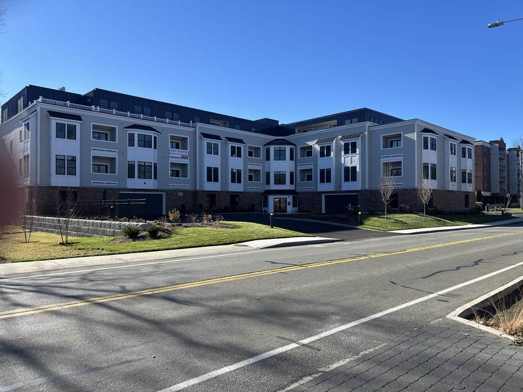 610 Salem Street - Photo 1