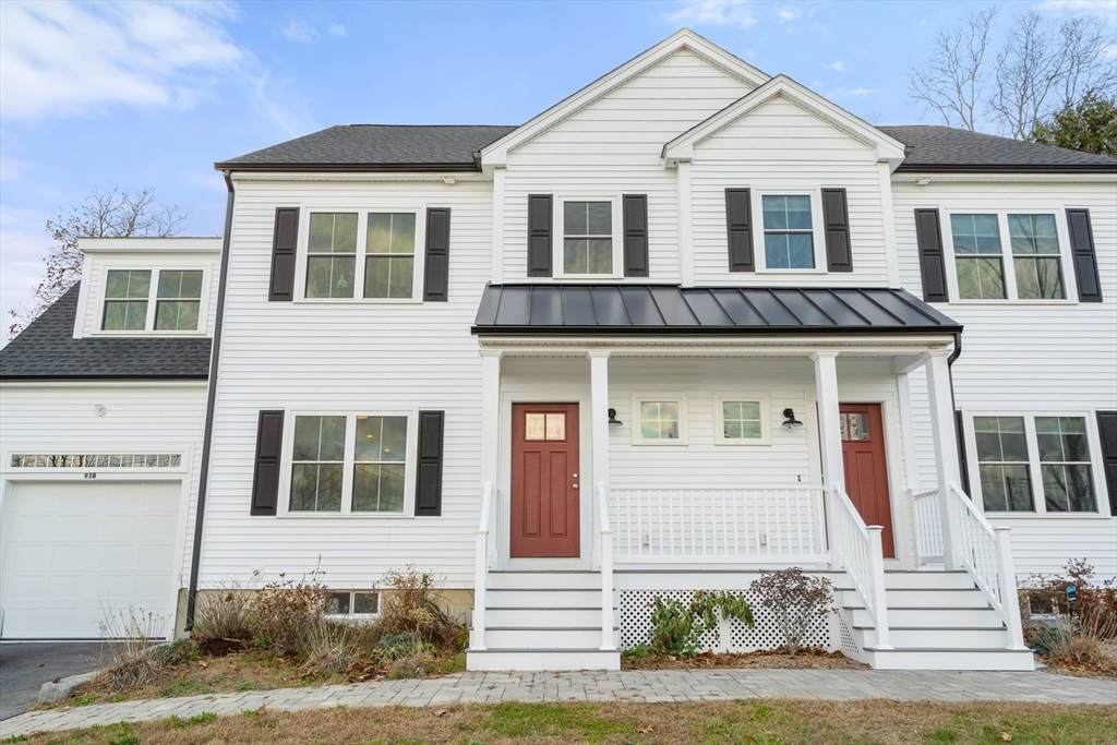 93 Providence St - Photo 1