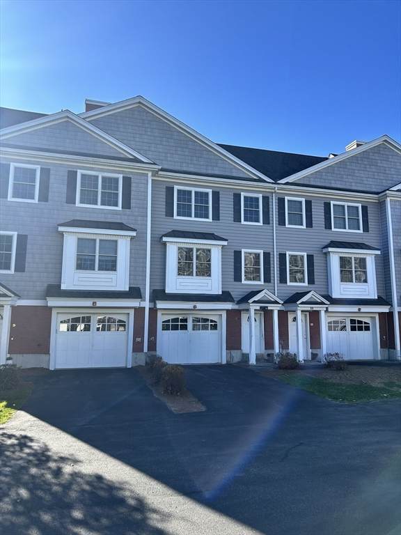 1975 Middlesex St - Photo 1