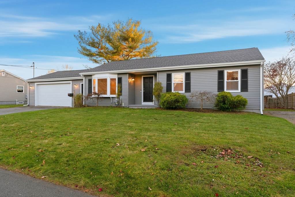 95 Samson Ave - Photo 1