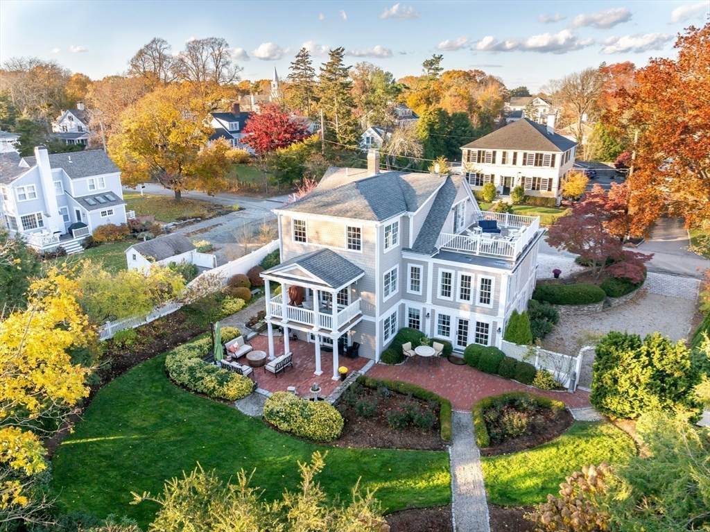 17 Winsor St - Photo 1