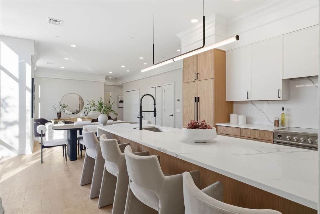 61 Hall Street - Photo 1