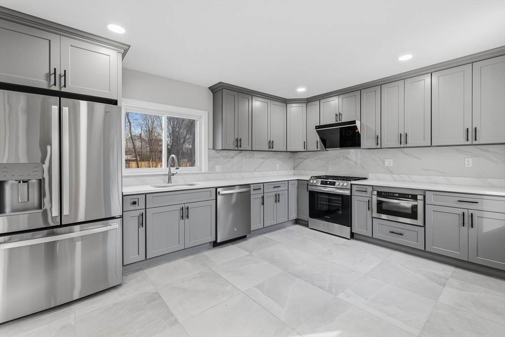 1297 Pleasant St - Photo 1