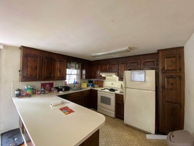 46 Pond Circle - Photo 1