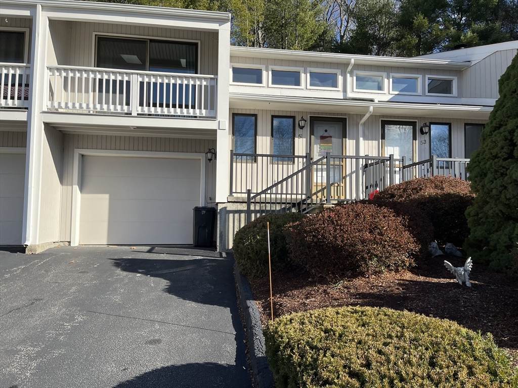 51 Londonderry Road - Photo 1