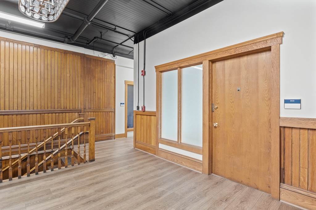 100 Grove St - Photo 1