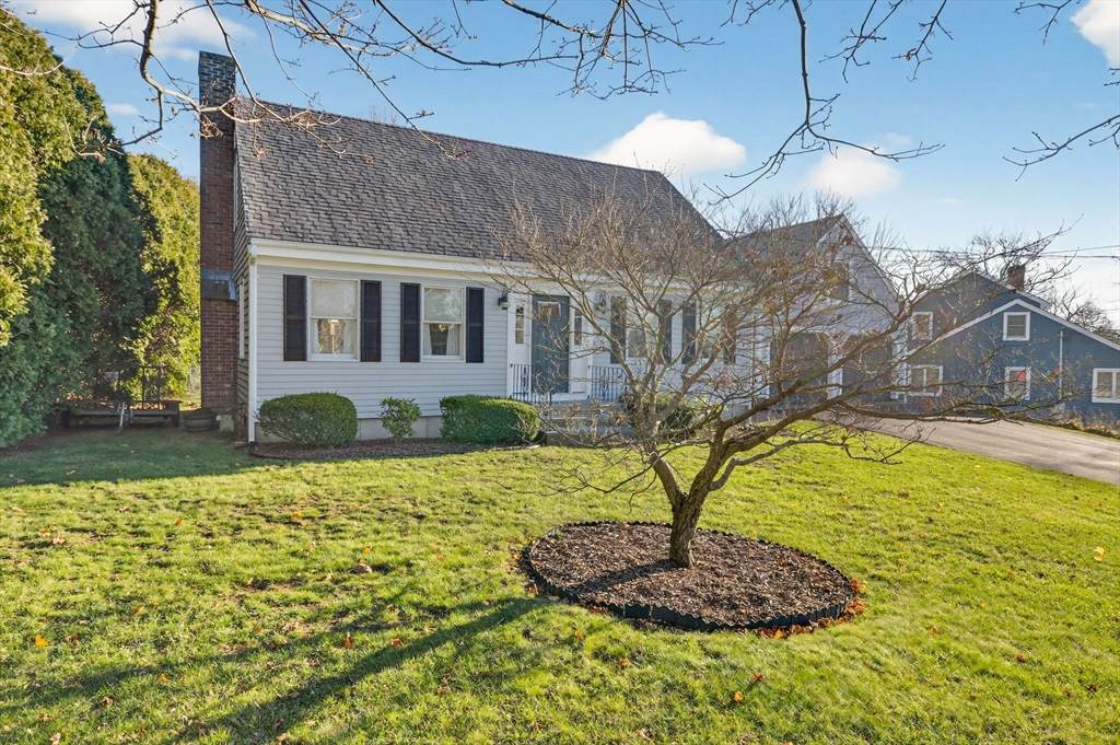 5 Laura Lane - Photo 1