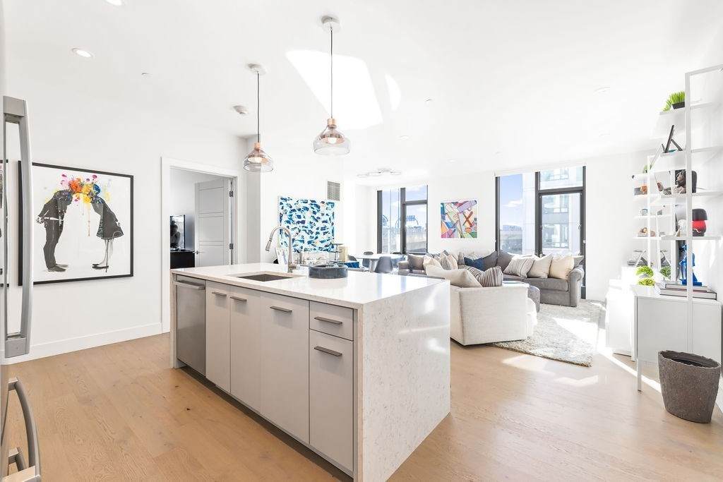 40 Traveler St - Photo 1