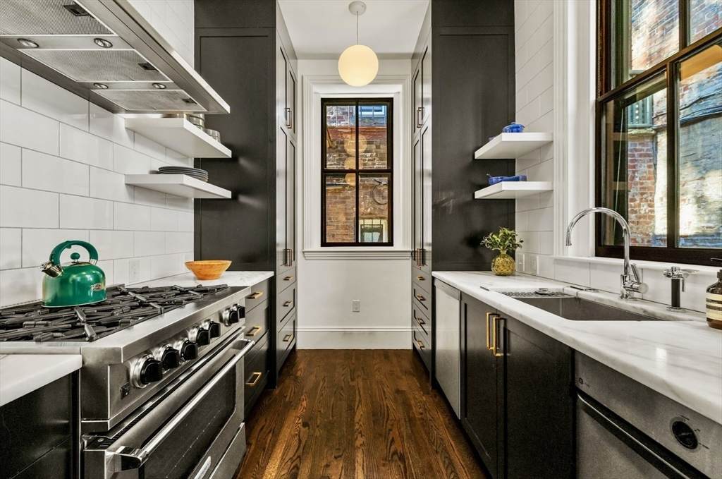 22 Joy Street - Photo 1