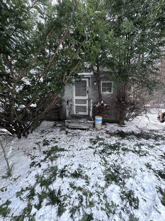 404 Sylvester Rd - Photo 1