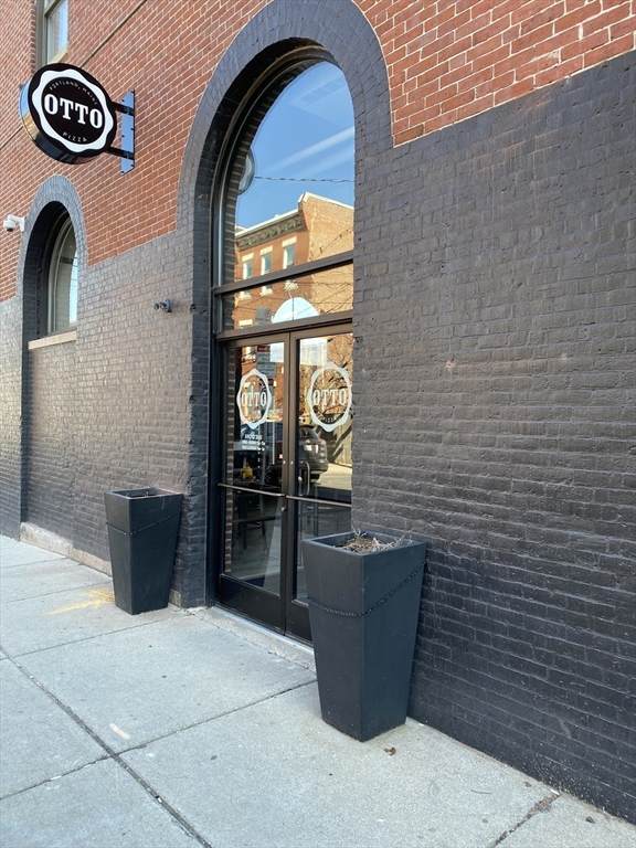 416 W. Broadway - Photo 1