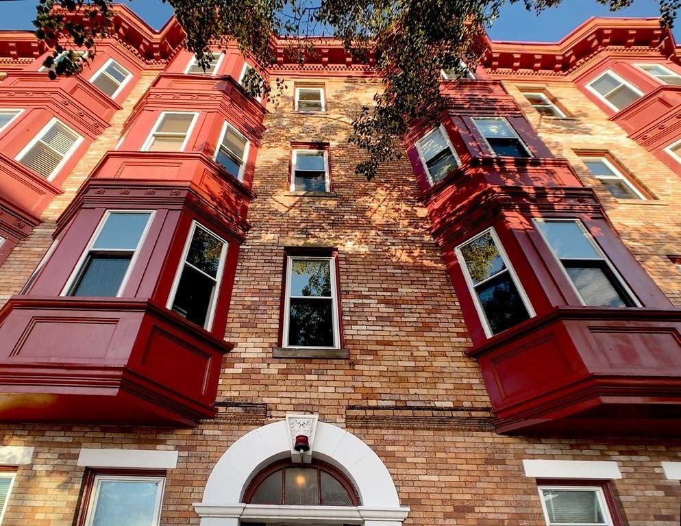 148 Berkshire St - Photo 1