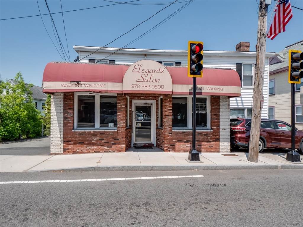 23 Lowell St - Photo 1