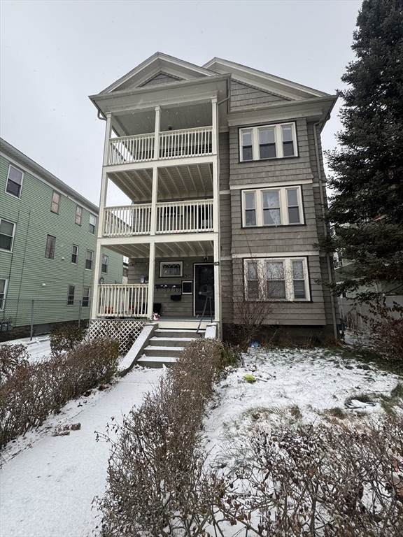 412 Grafton St - Photo 1