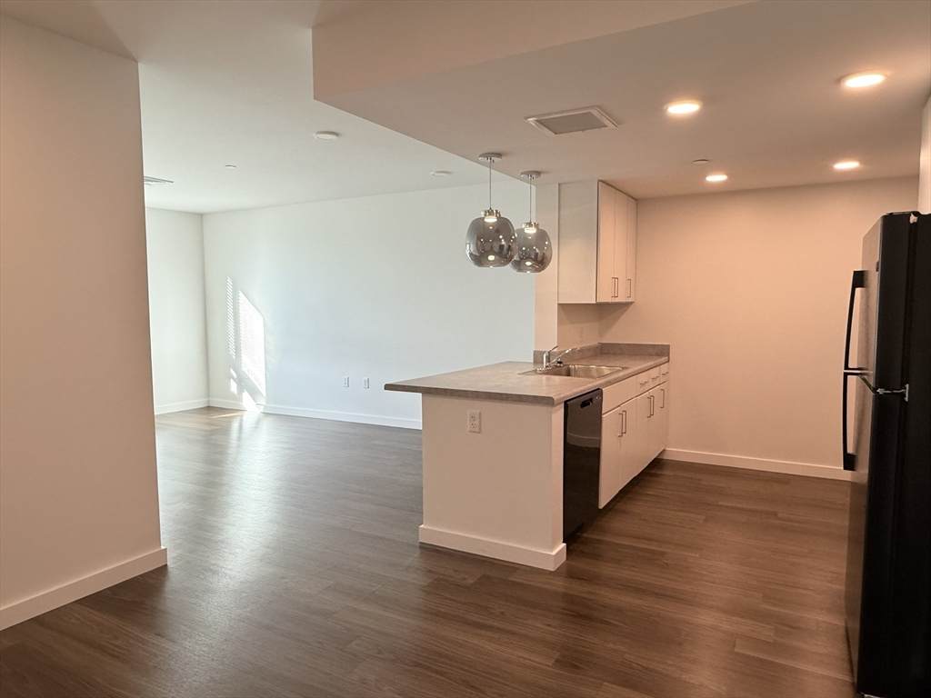 466 River Street - Photo 1