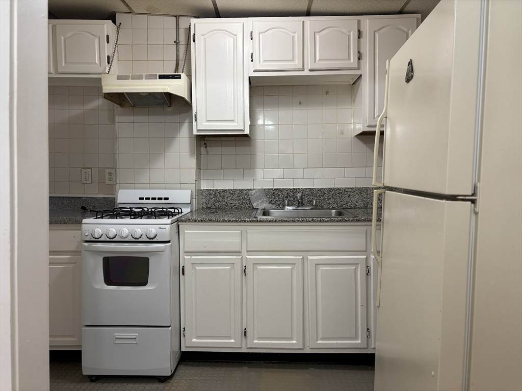 53 Archdale Rd - Photo 1