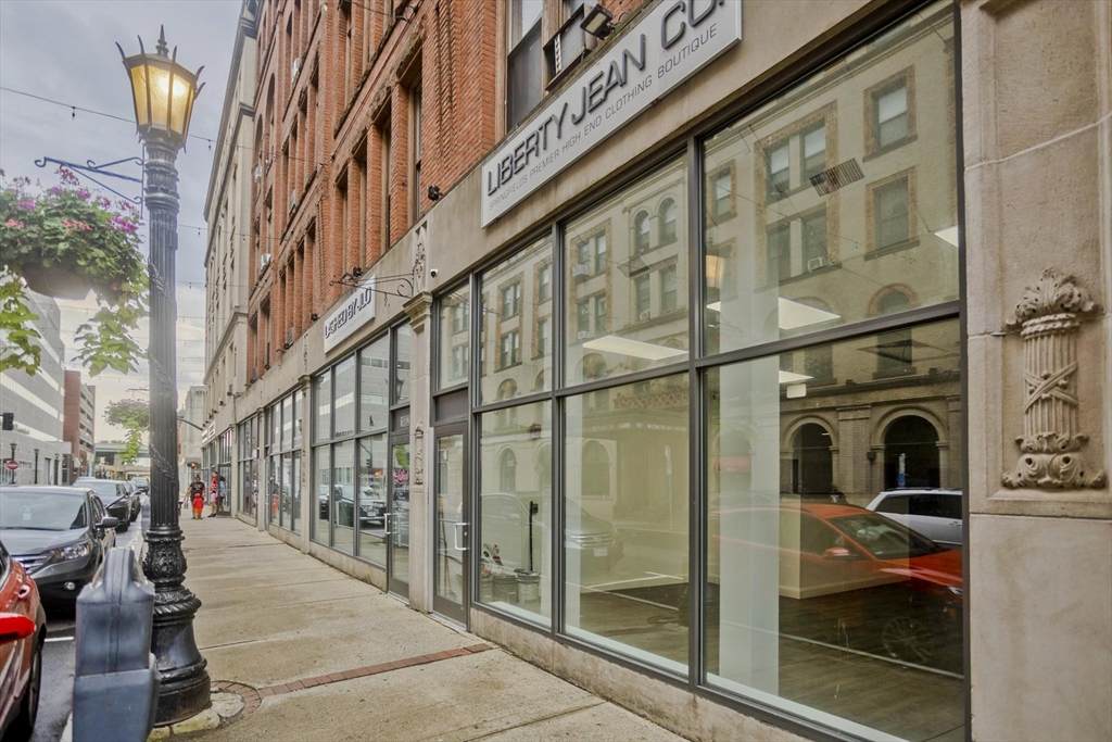 184 Worthington Street - Photo 1