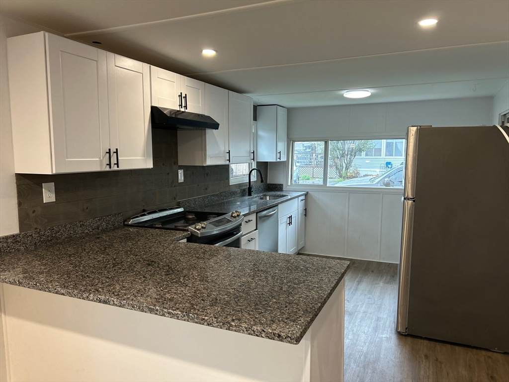 50 Mustang Ave - Photo 1