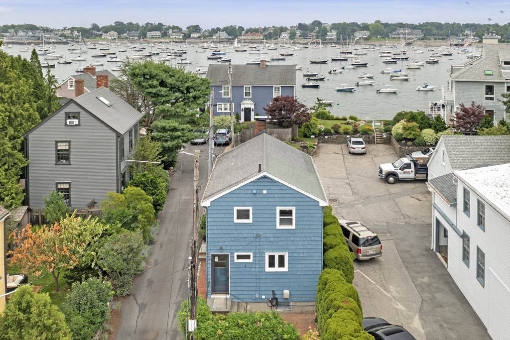 1 Goodwins Court - Photo 1