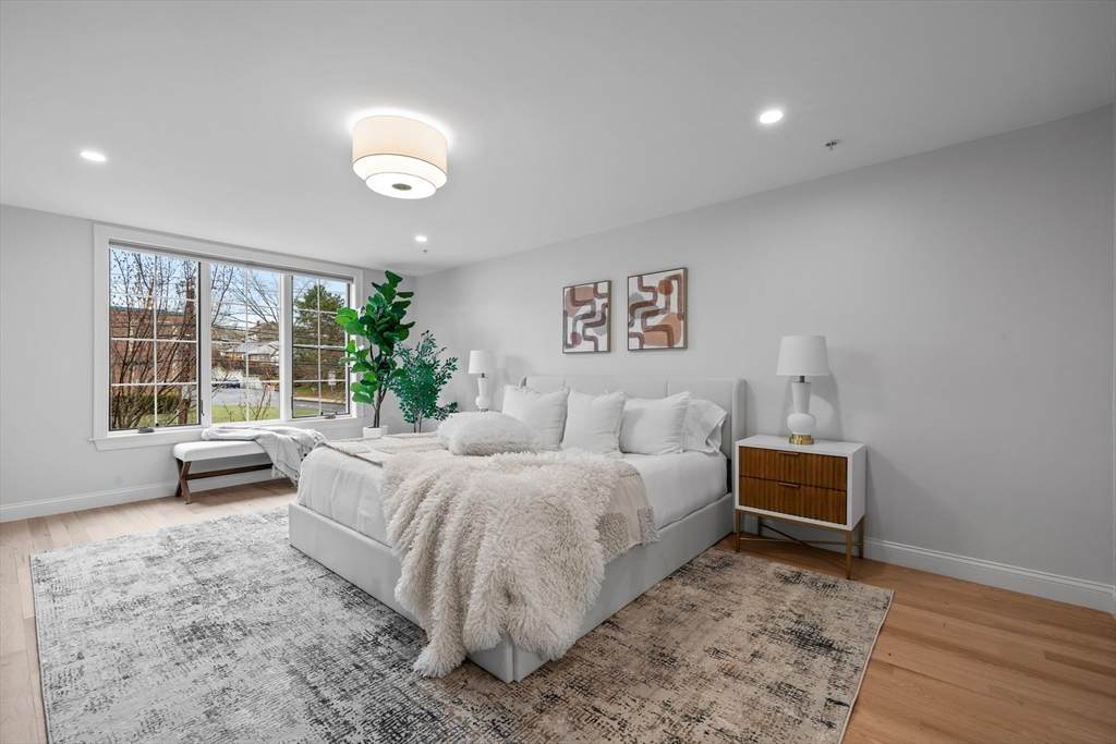 77 Waverley Avenue - Photo 1