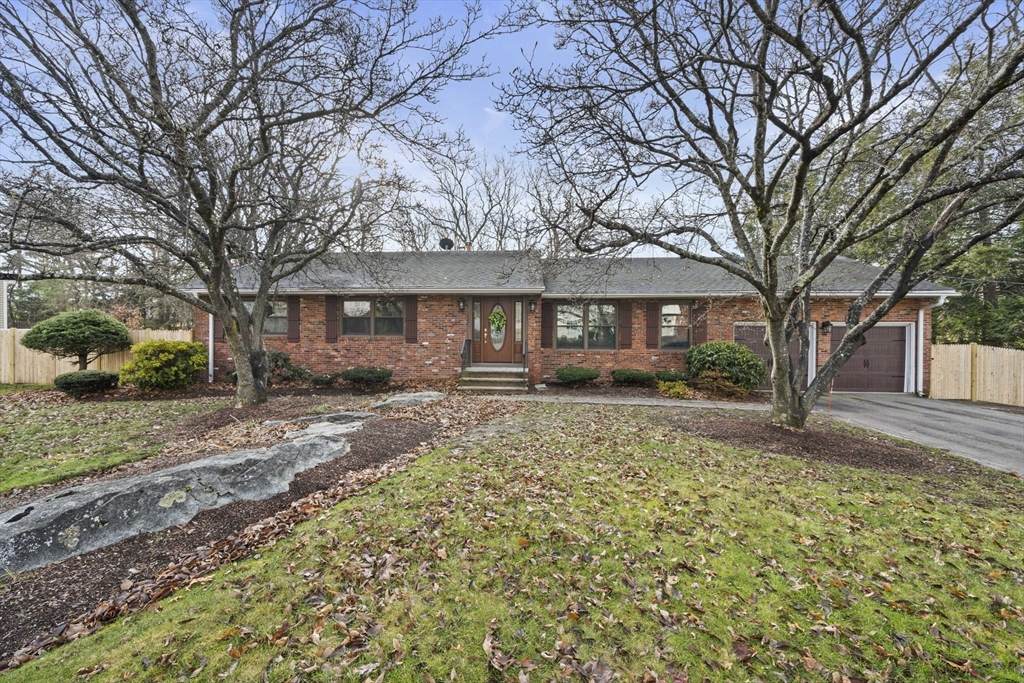 298 Lisle Street - Photo 1