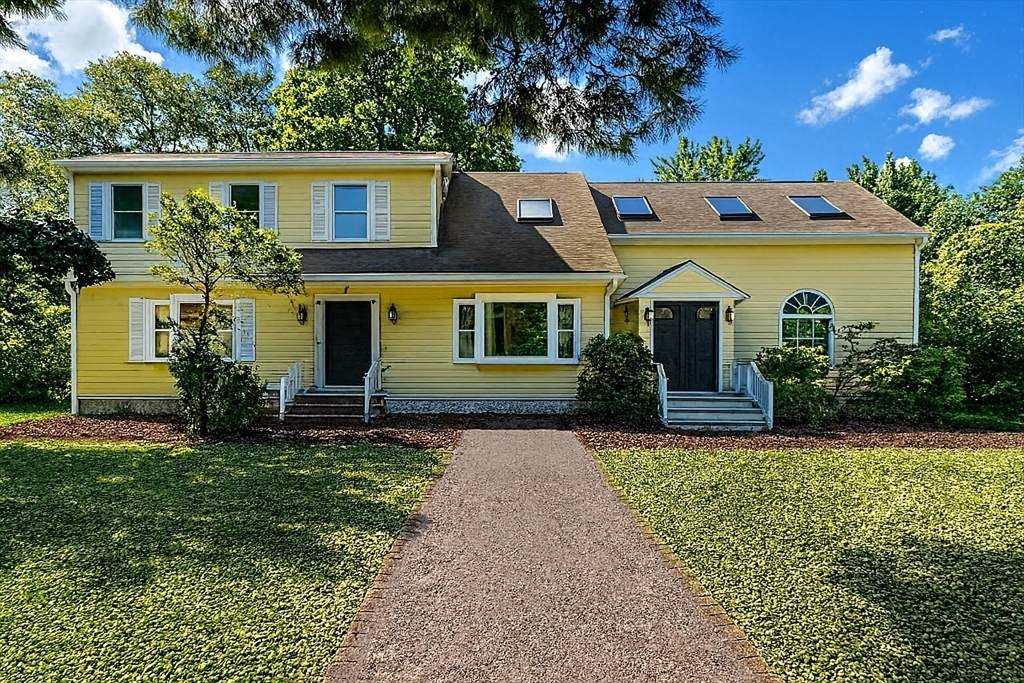 56 Pleasant View - Photo 1