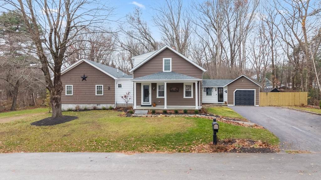 7 Nipmuck Dr - Photo 1