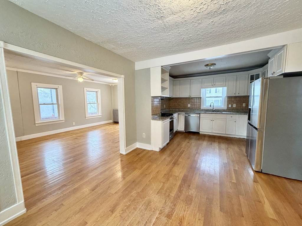 3 Rockland St - Photo 1