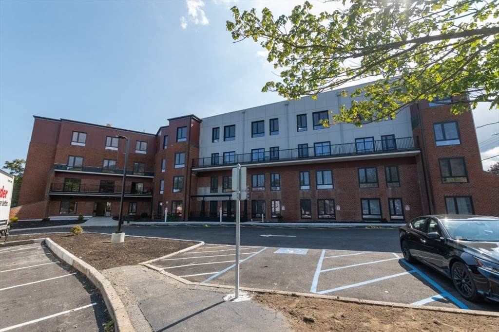 133 Salem St - Photo 1