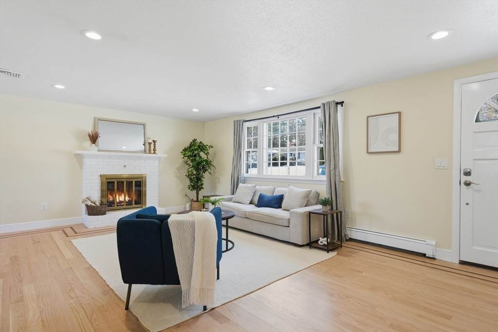 108 Cherry St - Photo 1