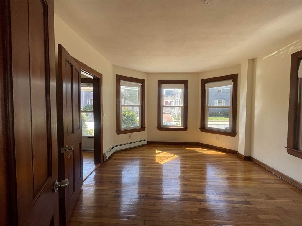 48 Chester Ave - Photo 1