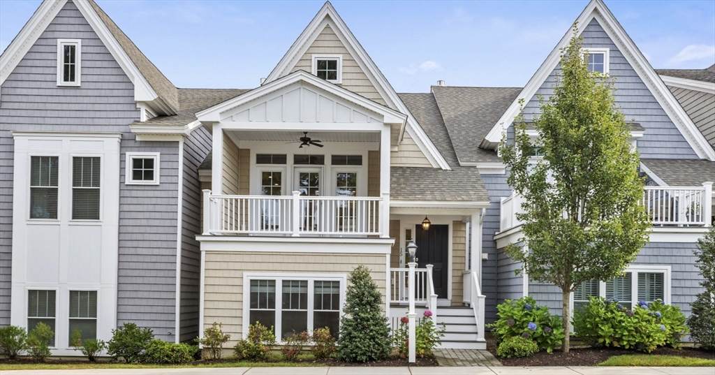 15 Greenside Way N - Photo 1