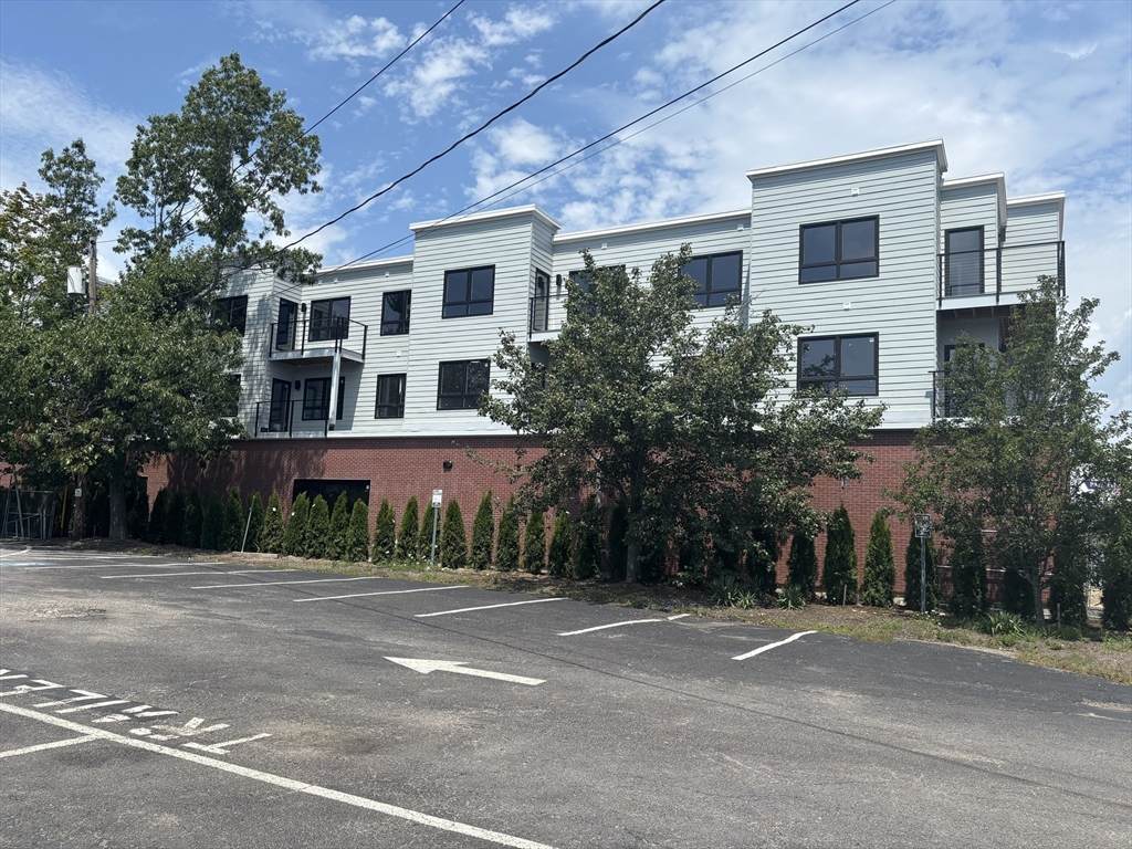 1391 Main Street - Photo 1