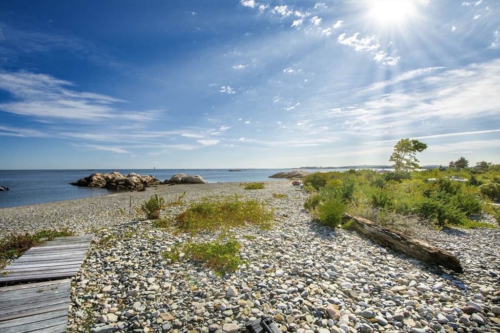 https://bt-photos.global.ssl.fastly.net/mlspin/orig_boomver_1_73464749_2.jpg