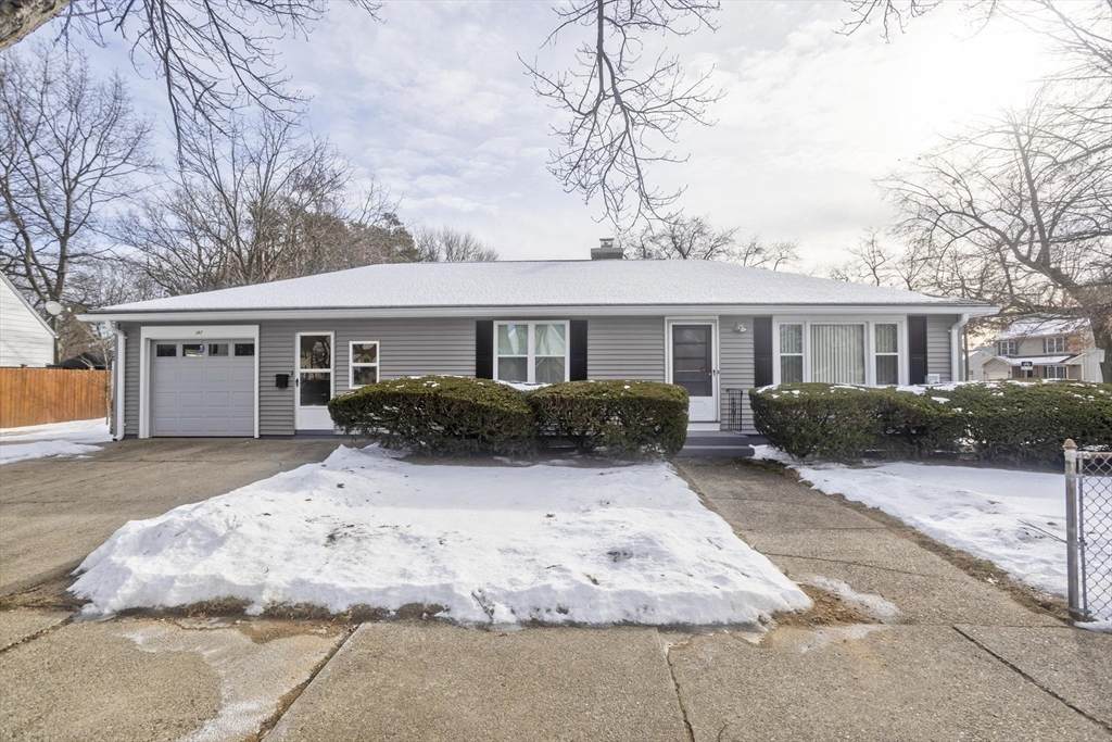 147 Bowles Park - Photo 1