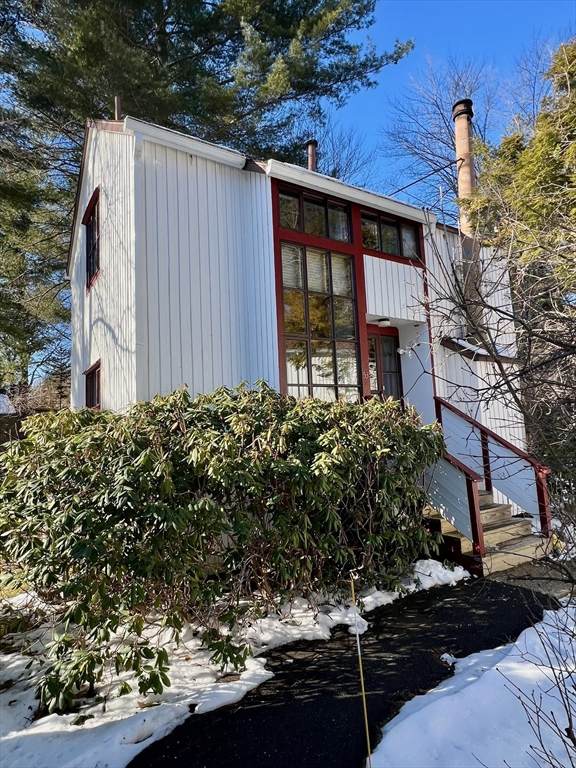 53 Pine Grv - Photo 1