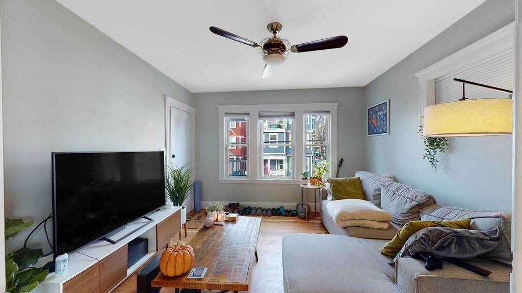 304 Lamartine - Photo 1